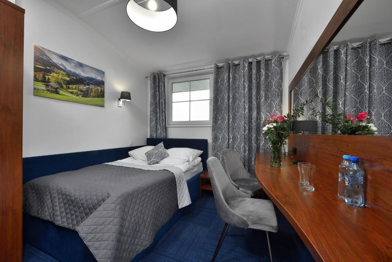 Hotel Agat Piotrkow Trybunalski Ngoại thất bức ảnh