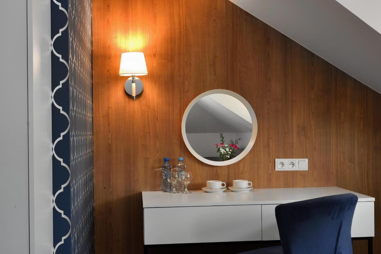 Hotel Agat Piotrkow Trybunalski Ngoại thất bức ảnh