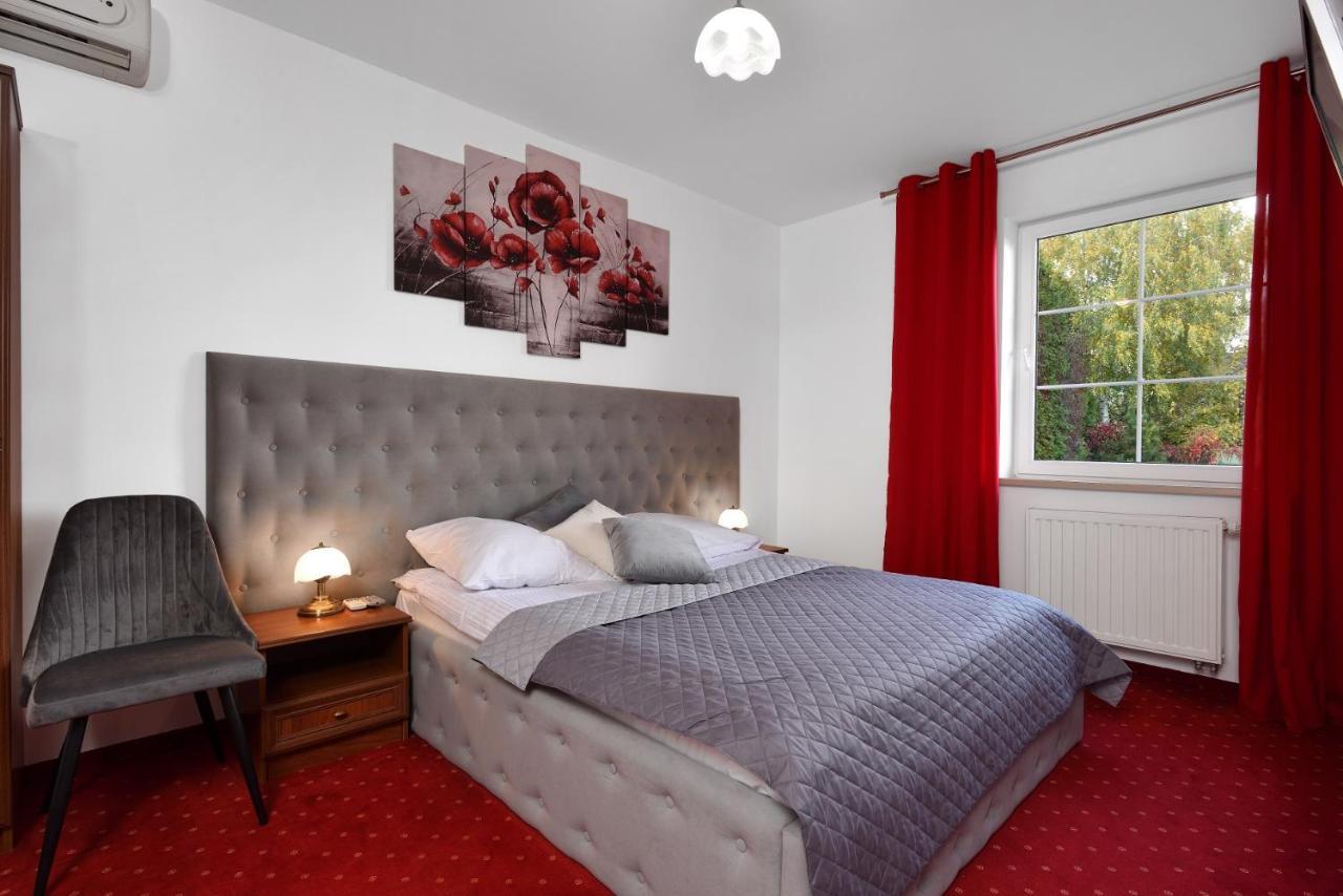 Hotel Agat Piotrkow Trybunalski Ngoại thất bức ảnh