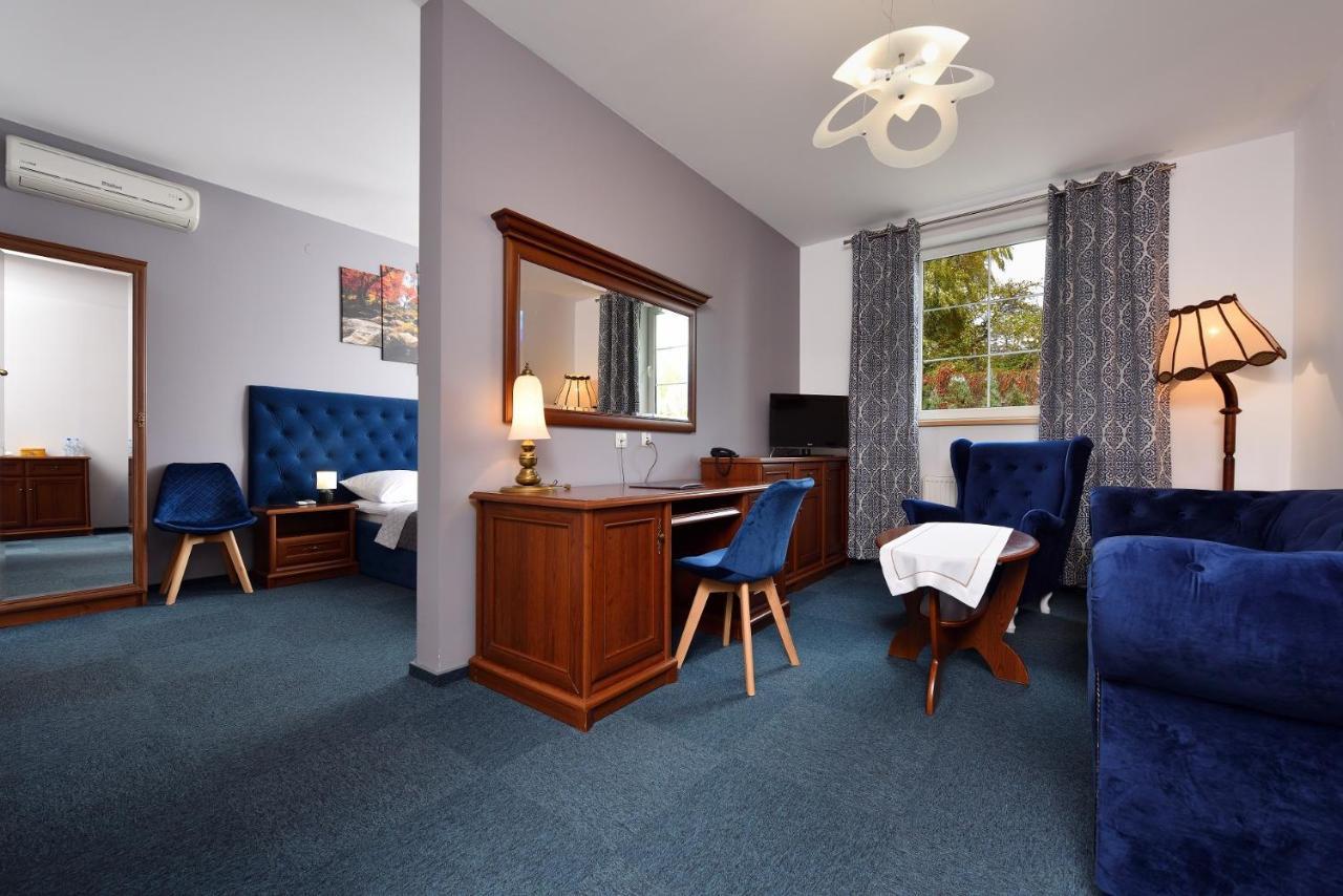 Hotel Agat Piotrkow Trybunalski Ngoại thất bức ảnh
