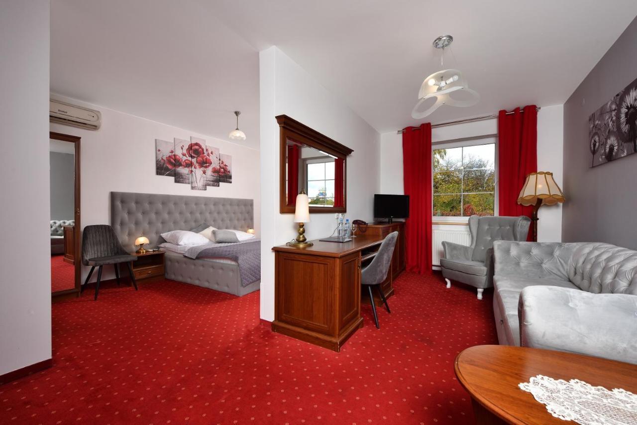 Hotel Agat Piotrkow Trybunalski Ngoại thất bức ảnh
