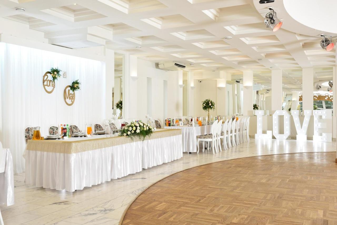 Hotel Agat Piotrkow Trybunalski Ngoại thất bức ảnh